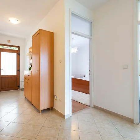 Jele Apartamento *